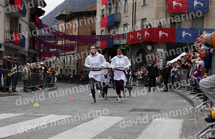 Gara delle Bighe 2011-7866.jpg